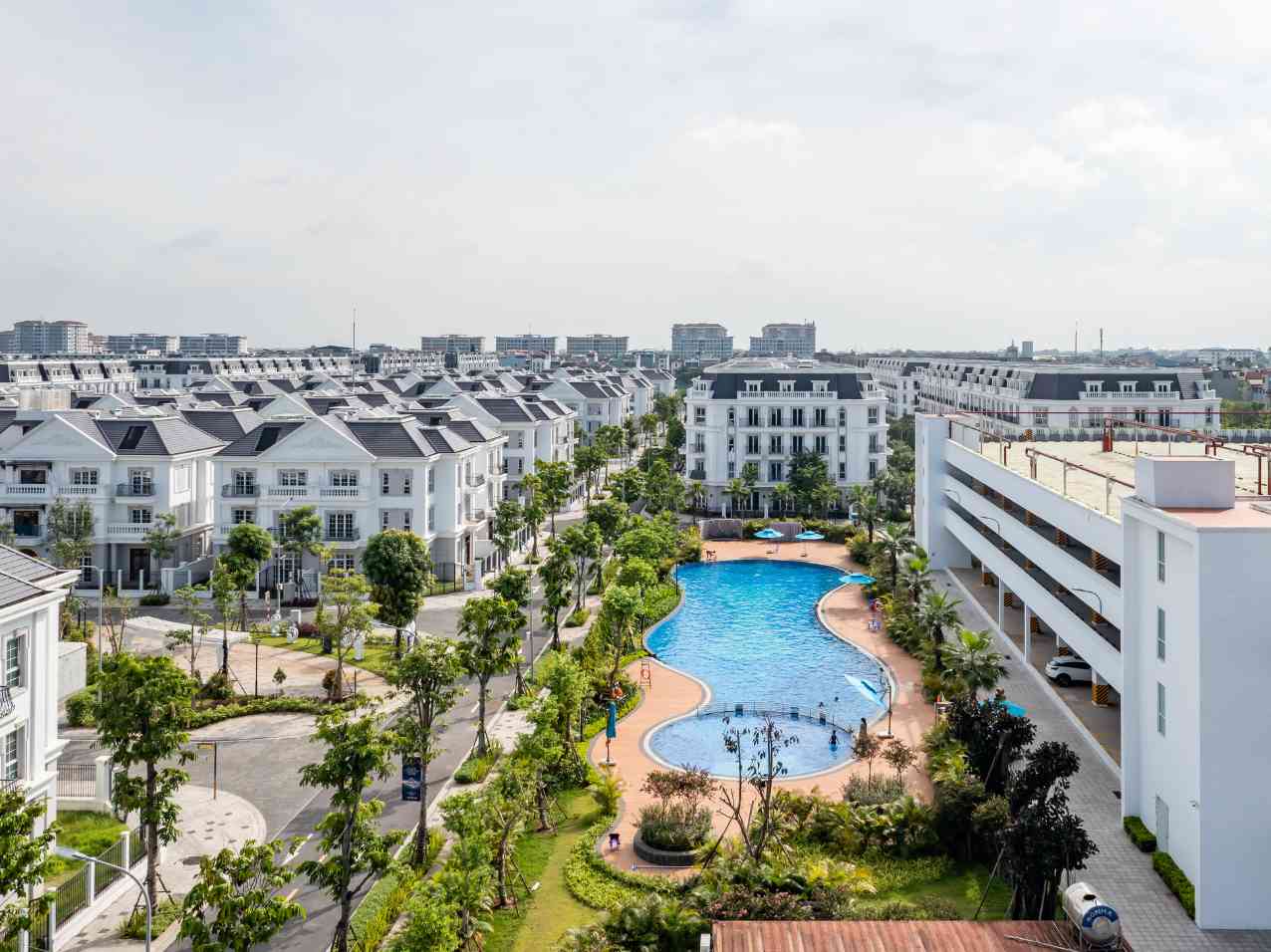 Bán nhà liền kề Eurowindow Gia Lâm căn góc ngã tư 100m2