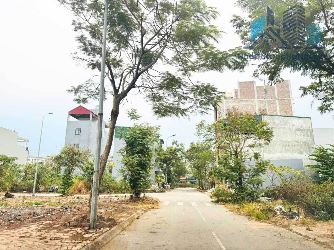 Bán đất lô góc Gia Lâm đất tái định cư đấu giá View vườn hoa, hướng đông nam