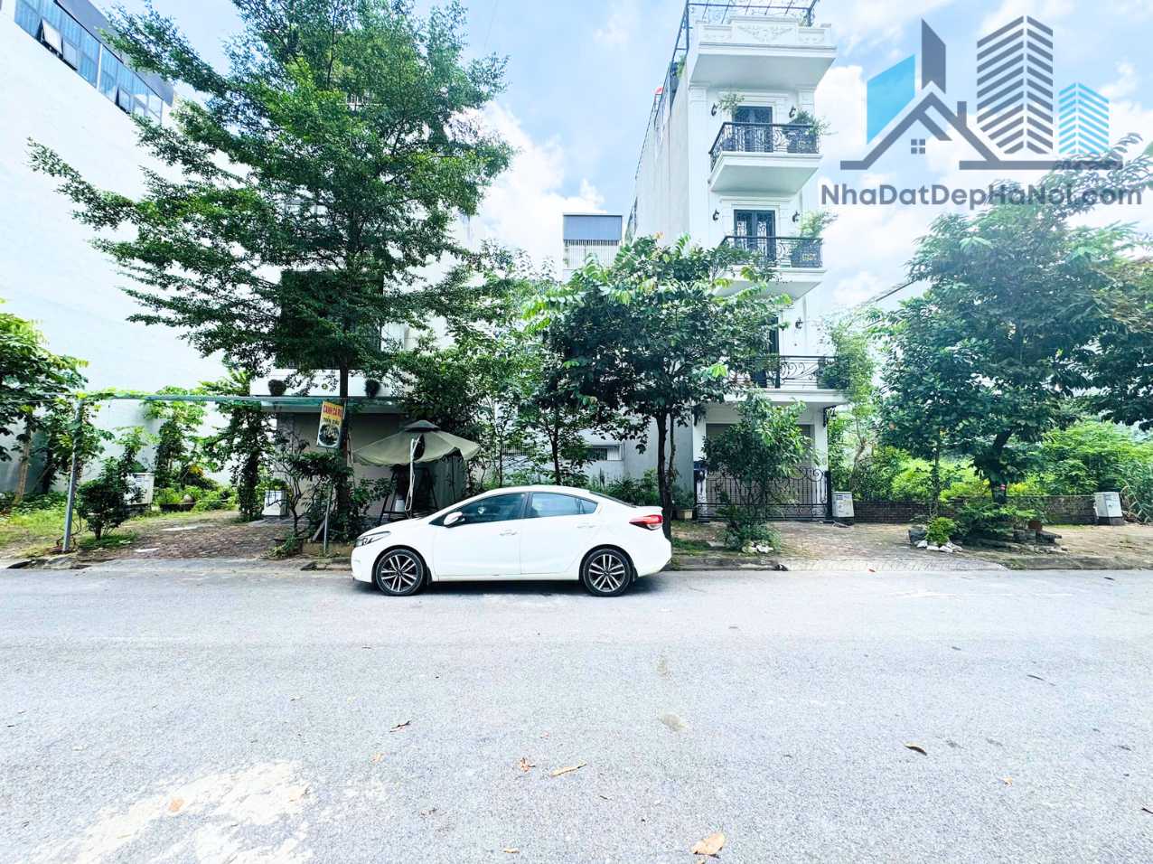 Bán đất tái định cư Trâu Quỳ khu 7.2 ha đường 15m diện tích 60m2 mặt tiền 5m