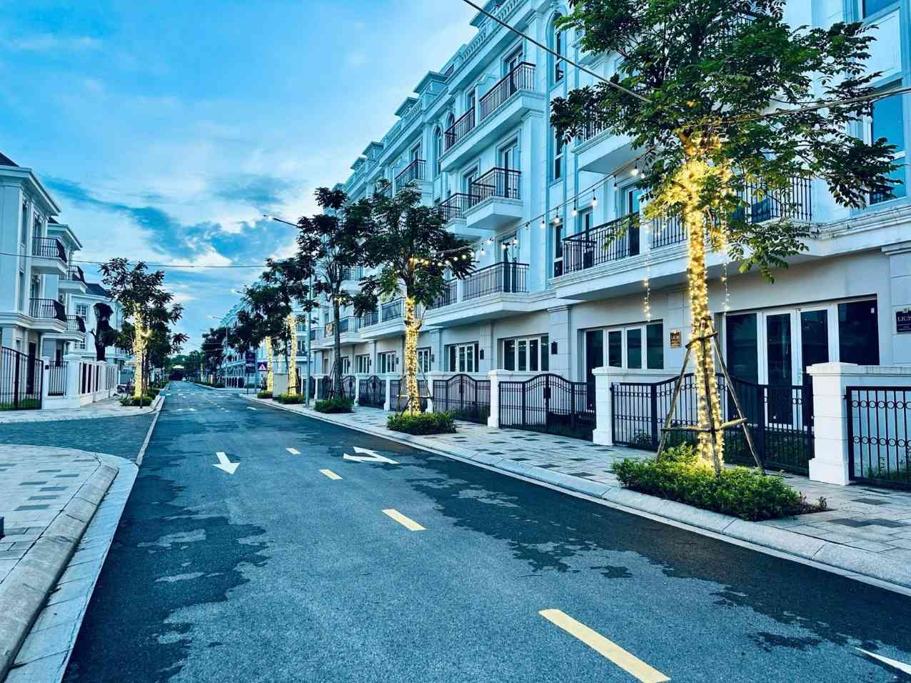 Bán nhà liền kề Eurowindow Twin Parks Gia Lâm 75m2 MT5m trục chính. Giá tốt nhất