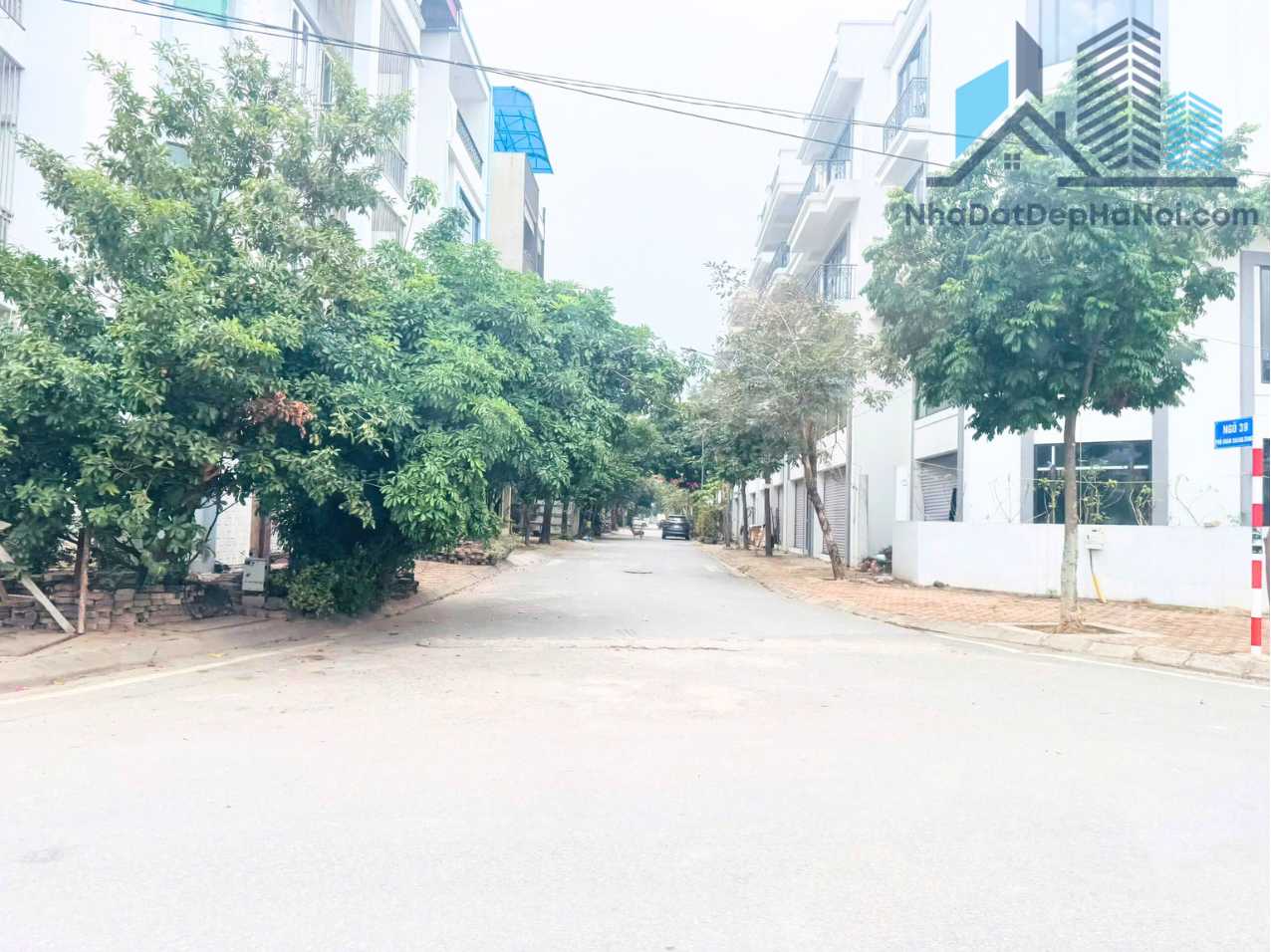 Bán đất khu tái định cư thị trấn Trâu Quỳ 98m2 mặt tiền 6.52m . Giá đầu tư